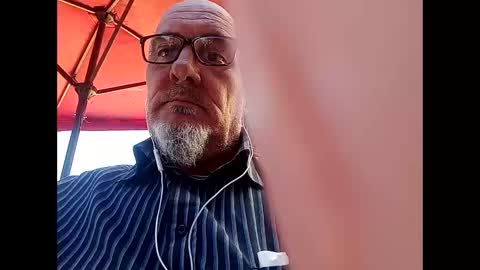 Snapshot of pacobix53 chatting on April 17, 12:08 pm Fran55bcn online show from April 17, 12:08 pm