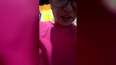 padpadthai online show from April 12, 7:30 pm