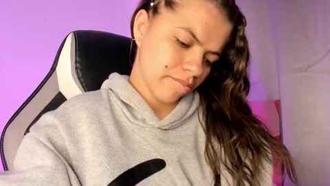 Paige online show from March 14, 9:15 am