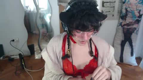 Snapshot of painprince69 chatting on April 9, 6:19 am Pain Prince online show from April 9, 6:19 am