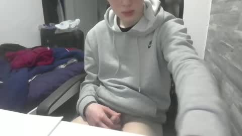 pere online show from February 6, 4:50 am