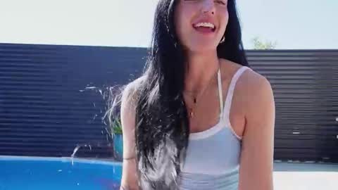 Holly  online show from September 14, 11:15 pm