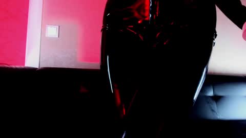 Snapshot of palmer_haze chatting on February 26, 11:59 pm palmer_haze online show from February 26, 11:59 pm