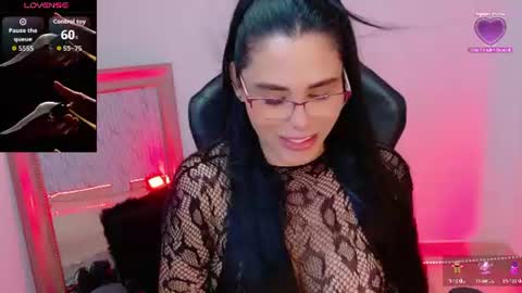 Snapshot of pam_roberts chatting on June 29, 9:15 pm Pam online show from June 29, 9:15 pm