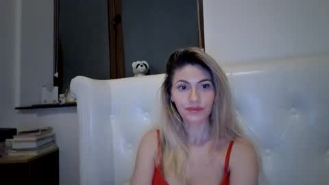 Snapshot of pamela051087 chatting on March 28, 8:41 pm Pamela051087 online show from March 28, 8:41 pm