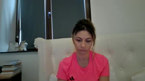 Snapshot of pamela051087 chatting on April 29, 12:31 pm Pamela051087 online show from April 29, 12:31 pm