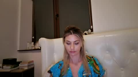 Pamela051087 online show from June 20, 7:49 pm