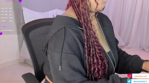 Snapshot of pamela_doll3 chatting on January 14, 4:47 am pamela online show from January 14, 4:47 am