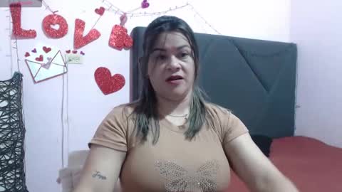 pamela_echeverria online show from February 26, 11:20 am