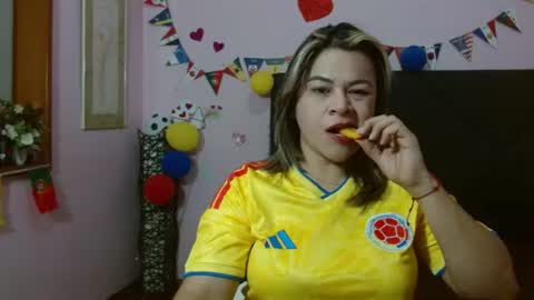 pamela_echeverria online show from June 27, 11:37 am