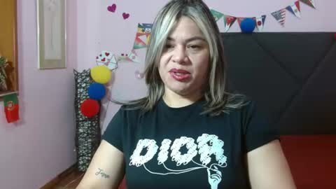 pamela_echeverria online show from July 15, 11:04 am