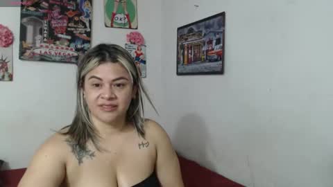 pamela_echeverria online show from July 28, 12:48 pm