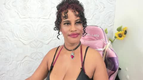Snapshot of pamela_guzmaan_ chatting on December 20, 4:46 pm PAMELA online show from December 20, 4:46 pm