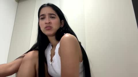 Snapshot of pamela_milleer chatting on December 28, 3:37 am pamela_milleer online show from December 28, 3:37 am