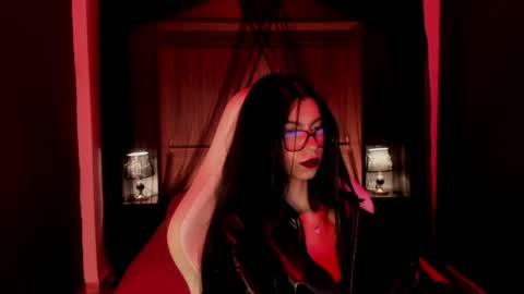 Snapshot of pamelaascott chatting on May 5, 4:09 am P A M online show from May 5, 4:09 am