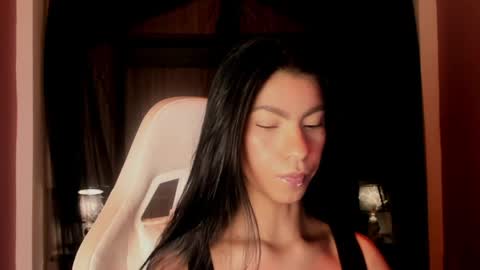 Snapshot of pamelaascott chatting on June 4, 4:18 am P A M online show from June 4, 4:18 am