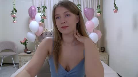 Pamela Blair online show from February 18, 6:04 am