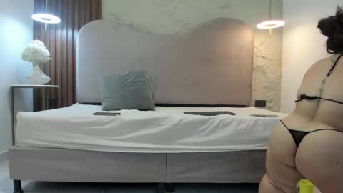 pamelabonnet_mml online show from December 14, 8:02 pm