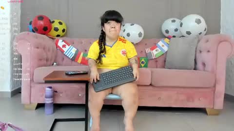 Snapshot of pamelabonnet_mml chatting on June 17, 6:31 pm pamelabonnet_mml online show from June 17, 6:31 pm