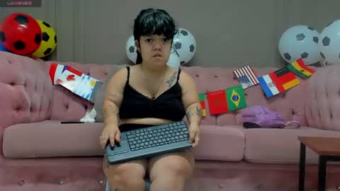 Snapshot of pamelabonnet_mml chatting on June 18, 6:34 pm pamelabonnet_mml online show from June 18, 6:34 pm