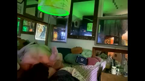 Snapshot of pamelacameltoe chatting on September 29, 5:40 pm pamelacameltoe online show from September 29, 5:40 pm