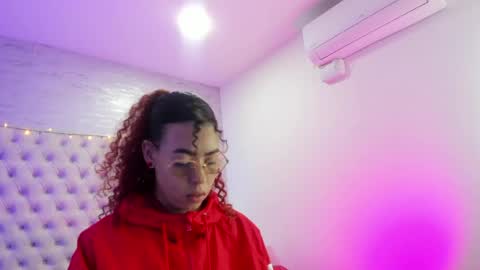 Snapshot of pamelamiler_ chatting on May 4, 12:34 pm TELL ME PAMELLA AND GIVE ME A GOOD GRADE ITS IMPORTANT online show from May 4, 12:34 pm