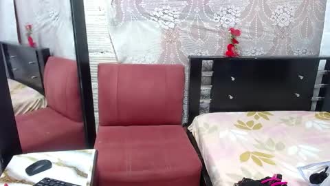 Snapshot of pamelavasquez_ chatting on May 28, 11:24 pm pamela online show from May 28, 11:24 pm