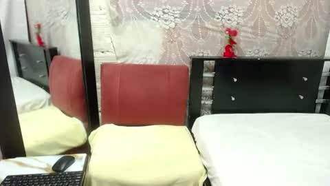 Snapshot of pamelavasquez_ chatting on June 17, 6:31 pm pamela online show from June 17, 6:31 pm