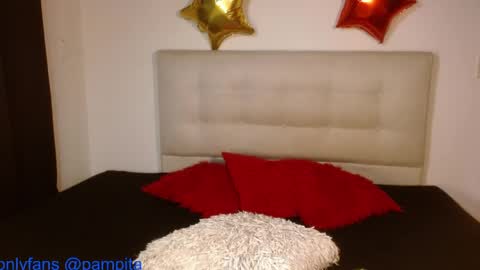 Snapshot of pampitaaxx chatting on May 13, 4:15 pm pampitaaxx online show from May 13, 4:15 pm