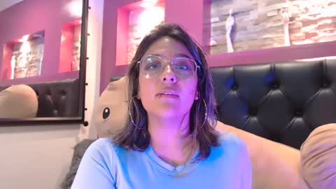 Snapshot of pandoracherry chatting on February 7, 4:06 am Pandora online show from February 7, 4:06 am