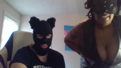 Snapshot of panmeow1995 chatting on March 30, 10:33 pm Puppyslut online show from March 30, 10:33 pm