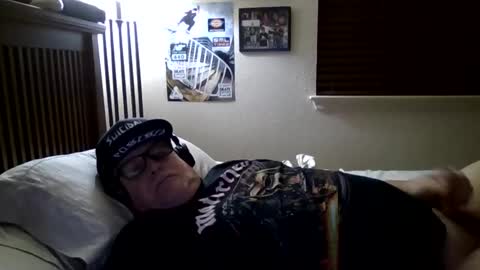 Snapshot of panos678442 chatting on June 7, 11:03 am panos online show from June 7, 11:03 am