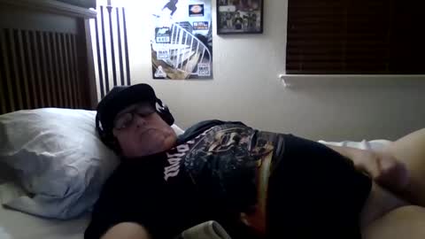 Snapshot of panos678442 chatting on June 10, 10:58 am panos online show from June 10, 10:58 am