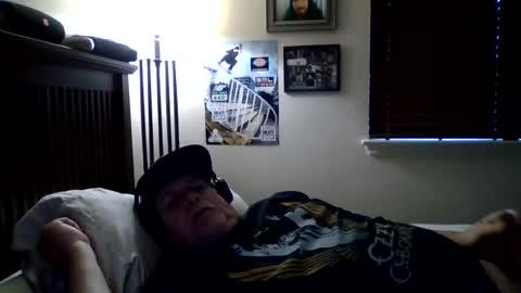 Snapshot of panos678442 chatting on June 20, 1:03 pm panos online show from June 20, 1:03 pm