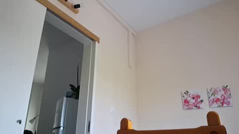 Snapshot of pansak1973 chatting on February 18, 8:16 am pansak1973 online show from February 18, 8:16 am