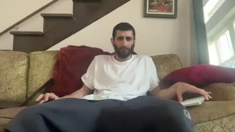 Snapshot of pantslesstraveler_plt chatting on July 5, 12:34 pm PantsLessTraveler online show from July 5, 12:34 pm