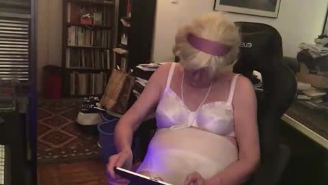 Pantyvioletlace online show from June 8, 1:28 am