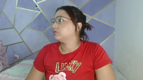 Snapshot of paola23anal chatting on April 3, 5:27 am Paola Stone online show from April 3, 5:27 am