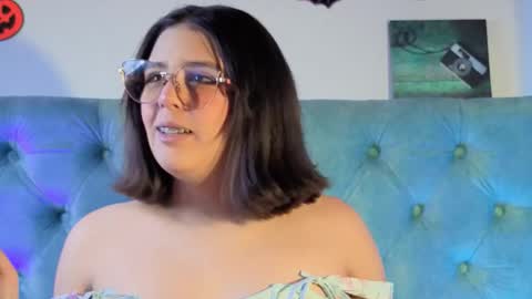 Paola Lyon online show from November 14, 5:22 pm