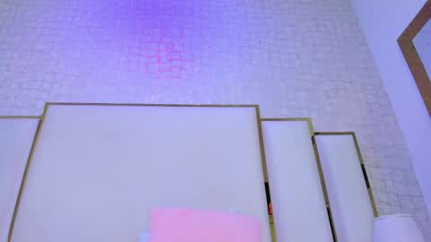 Snapshot of paolaa_rodriguez chatting on May 12, 12:35 pm Paola online show from May 12, 12:35 pm