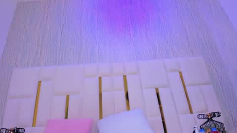 Snapshot of paolaa_rodriguez chatting on May 24, 11:59 am Paola online show from May 24, 11:59 am