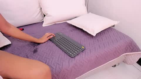 Snapshot of paolab_g chatting on January 24, 2:30 pm online show from January 24, 2:30 pm