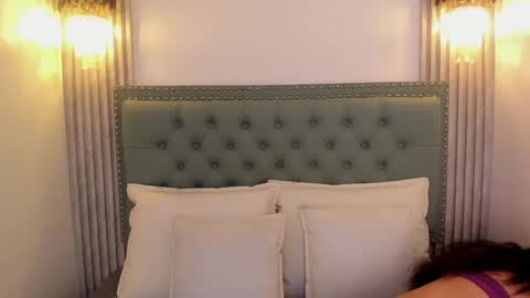 Snapshot of paolab_g chatting on March 10, 11:32 am online show from March 10, 11:32 am