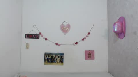 Paola online show from February 5, 6:15 pm