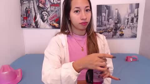 Paola online show from January 9, 11:57 am