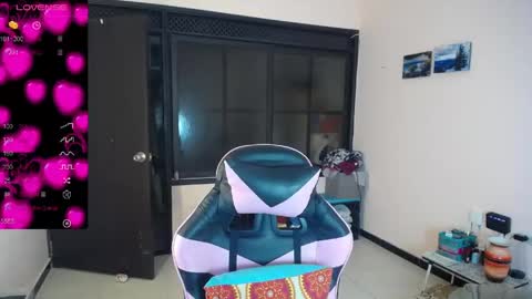 Snapshot of paolagomez_ chatting on May 23, 11:25 am Paola Gomoez online show from May 23, 11:25 am