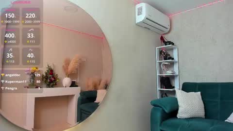 Snapshot of paolarey_ chatting on February 12, 2:32 pm paolarey_ online show from February 12, 2:32 pm