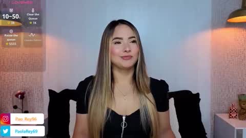 paolarey_ online show from February 19, 10:06 pm