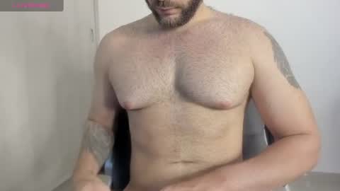 Snapshot of paolo_hanma chatting on June 11, 12:32 am Paolo online show from June 11, 12:32 am