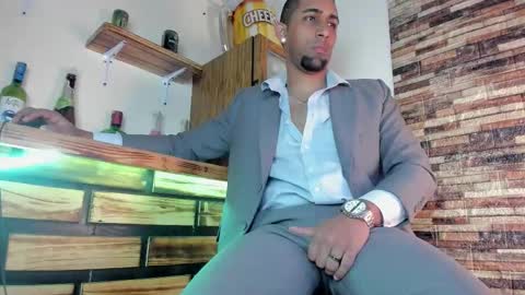 Snapshot of paolo_johnson chatting on November 6, 11:33 am Paolo online show from November 6, 11:33 am